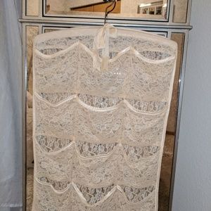 Cream Lace Nylon Hanger